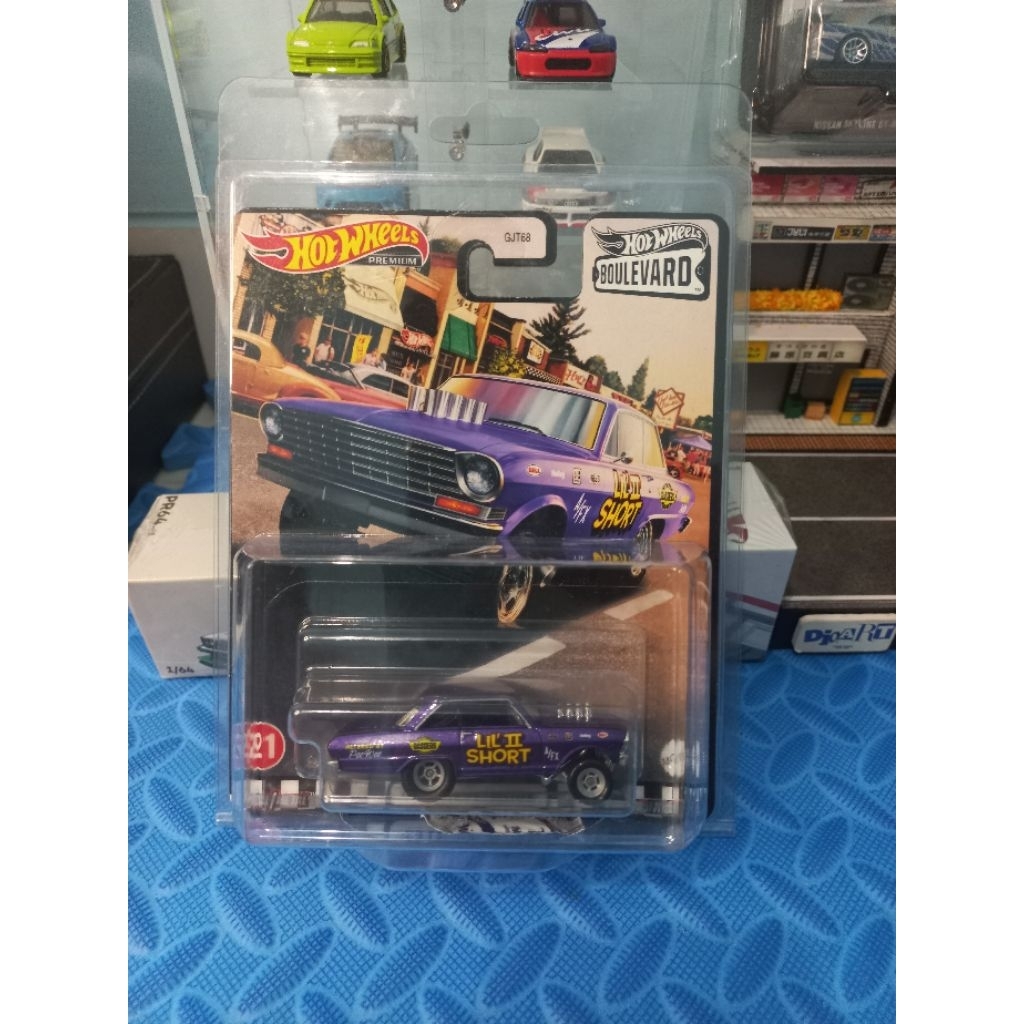 HOTWHEELS PREMIUM '63 CHEVY NOVA ( FREE PROTECTOR )