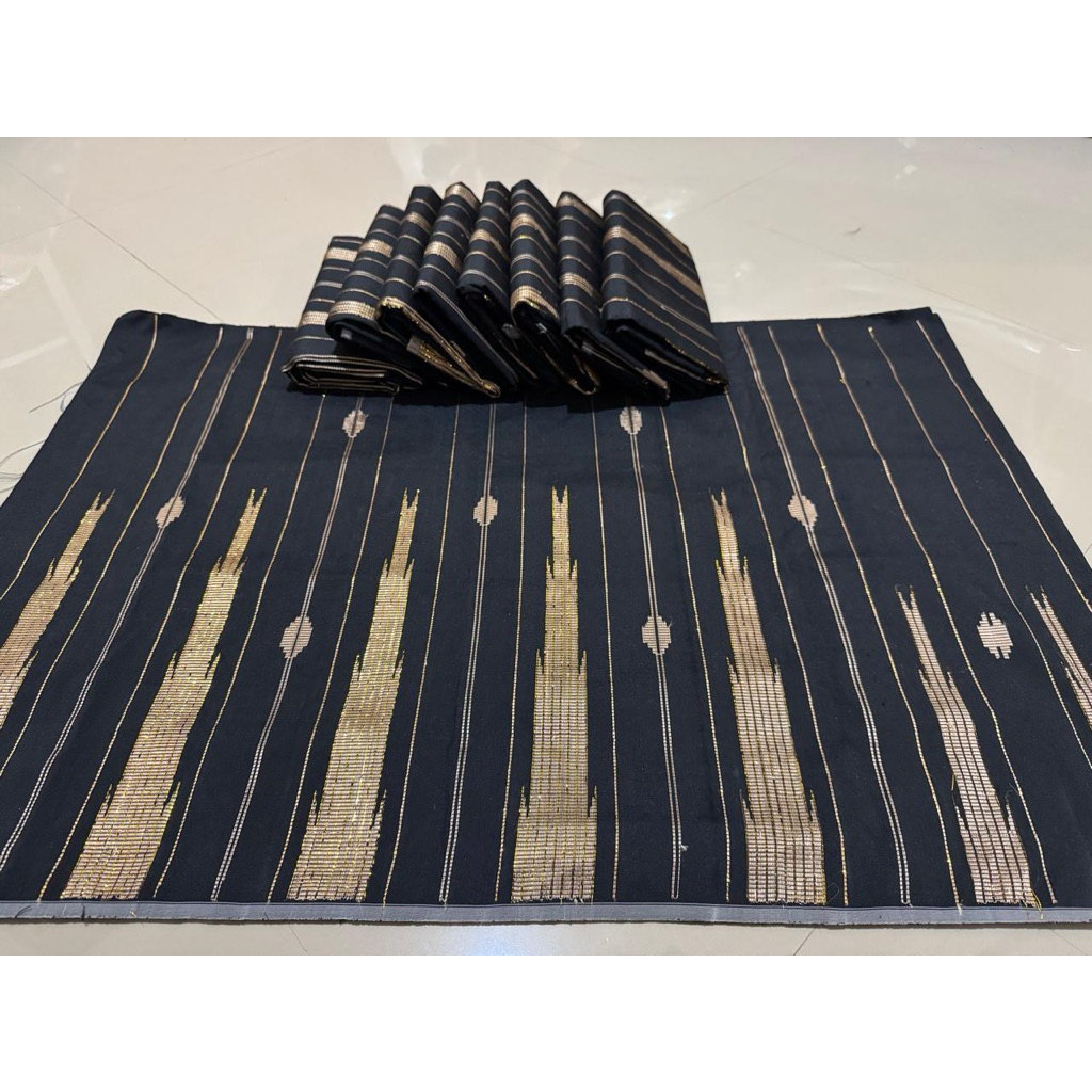 SARUNG SUTRA SENGKANG BUGIS MOTIF PUCUK POLOS
