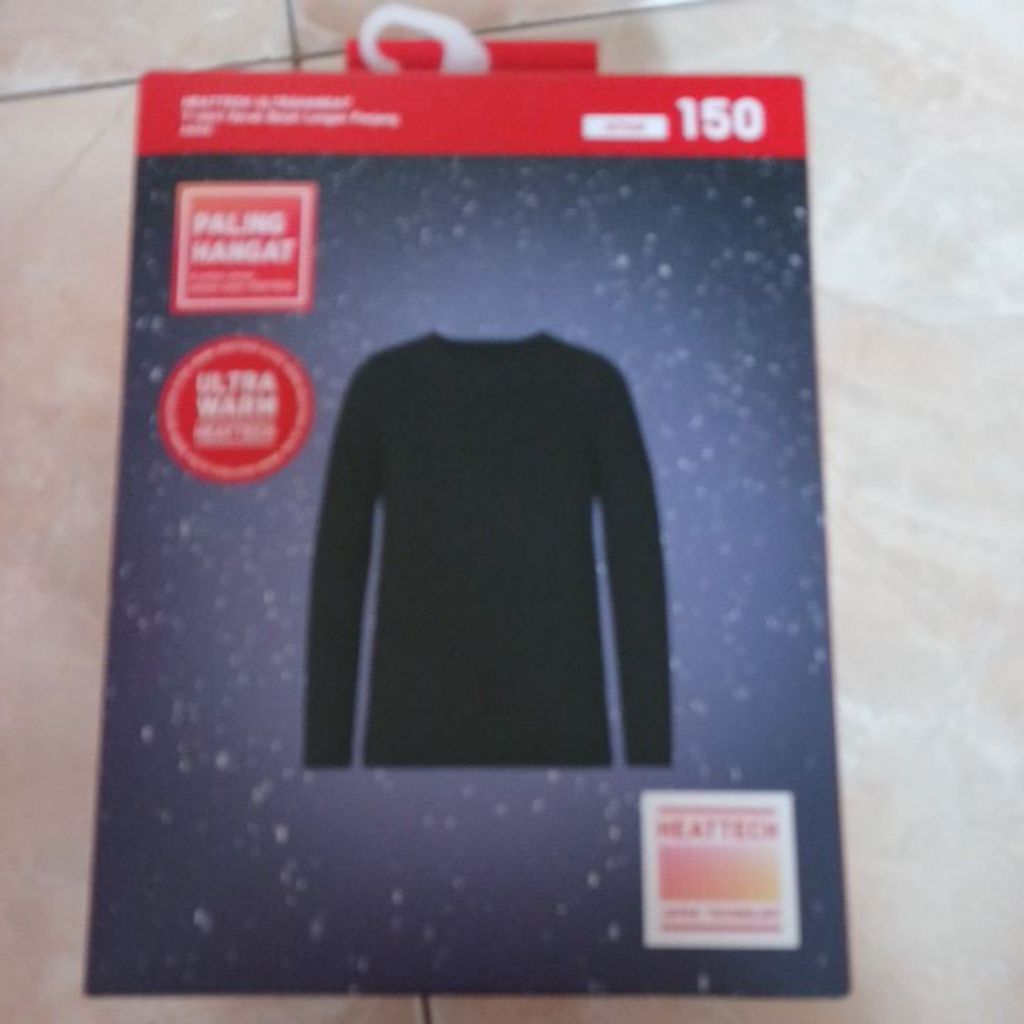 Uniqlo Atasan Heattech Ultra Warm