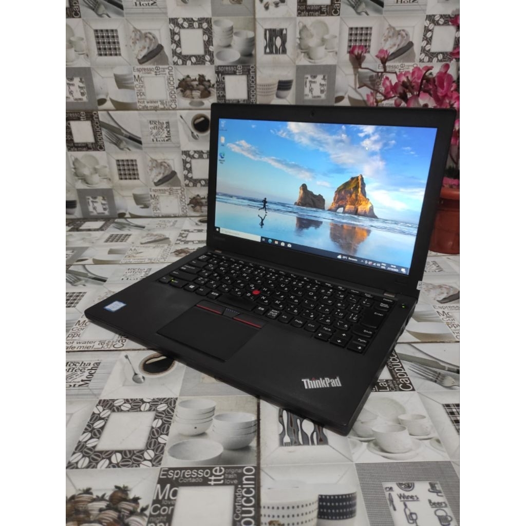 LENOVO THINKPAD X260 I7-6500U / 16GB RAM / 256GB SSD / HD / MULUS