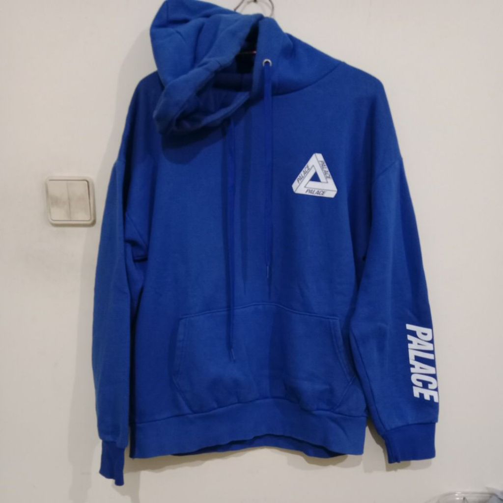 sweater hoodie biru Palace
