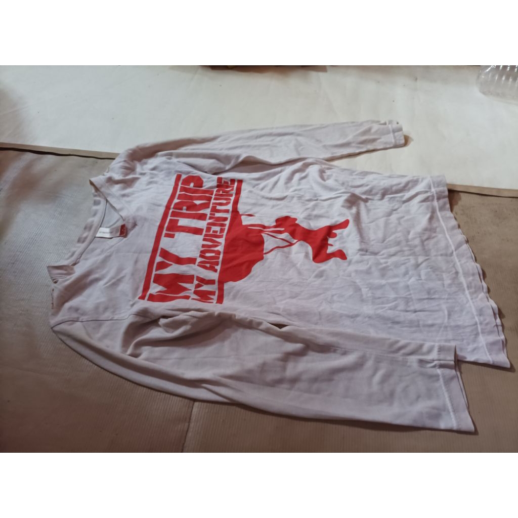 kaos wanita bekas layak pakai