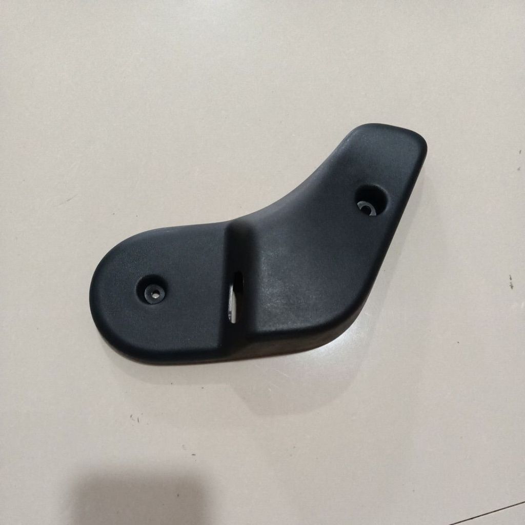 Cover tutup baut jok belakang Avanza Xenia 2016/2021 Original