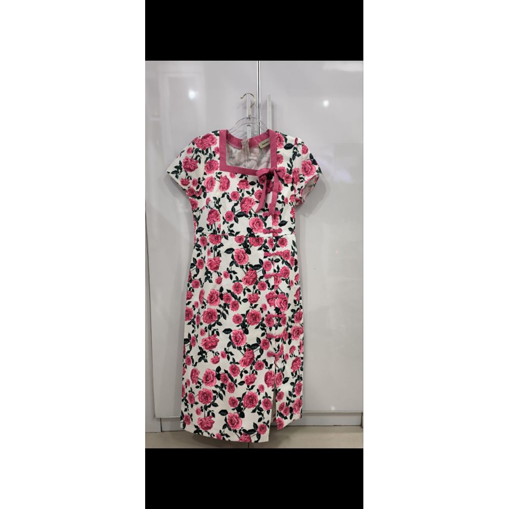 Dress Wanita Preloved / Merk Moscato