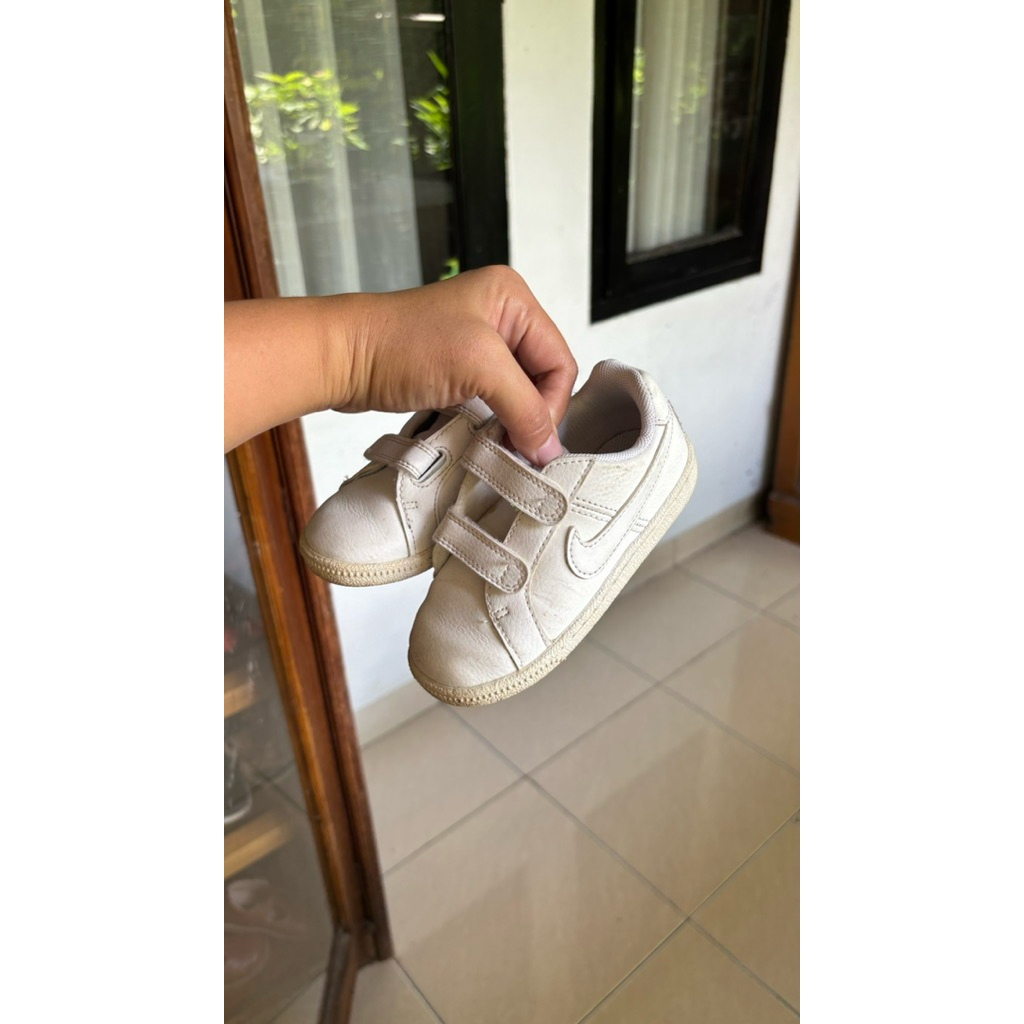 preloved sepatu anak nike original