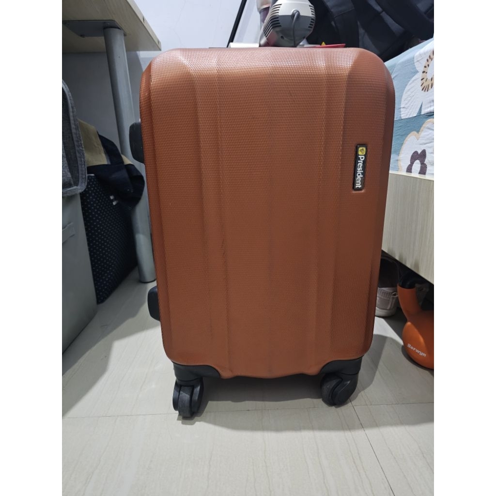 Koper president ukuran kabin