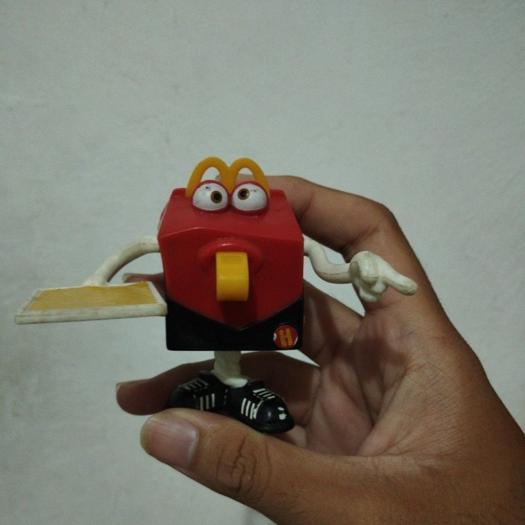 Figure Maskot McDonald Happy Meal 2014