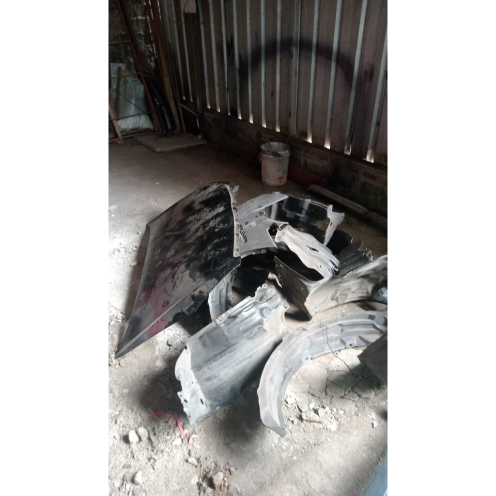 Liner Fender Toyota Innova Lama