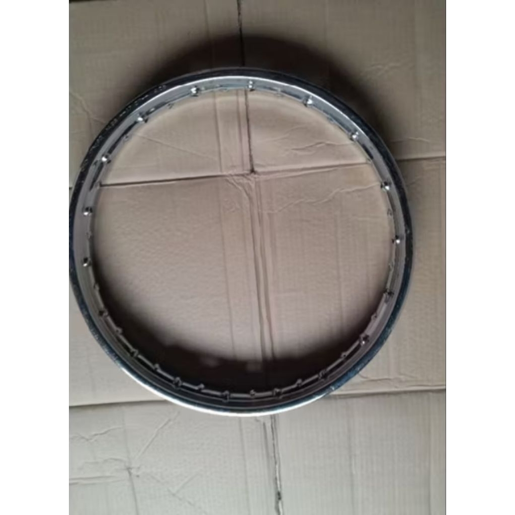 velg pelek besi ring 17 ukuran 160 bekas copotan motor
