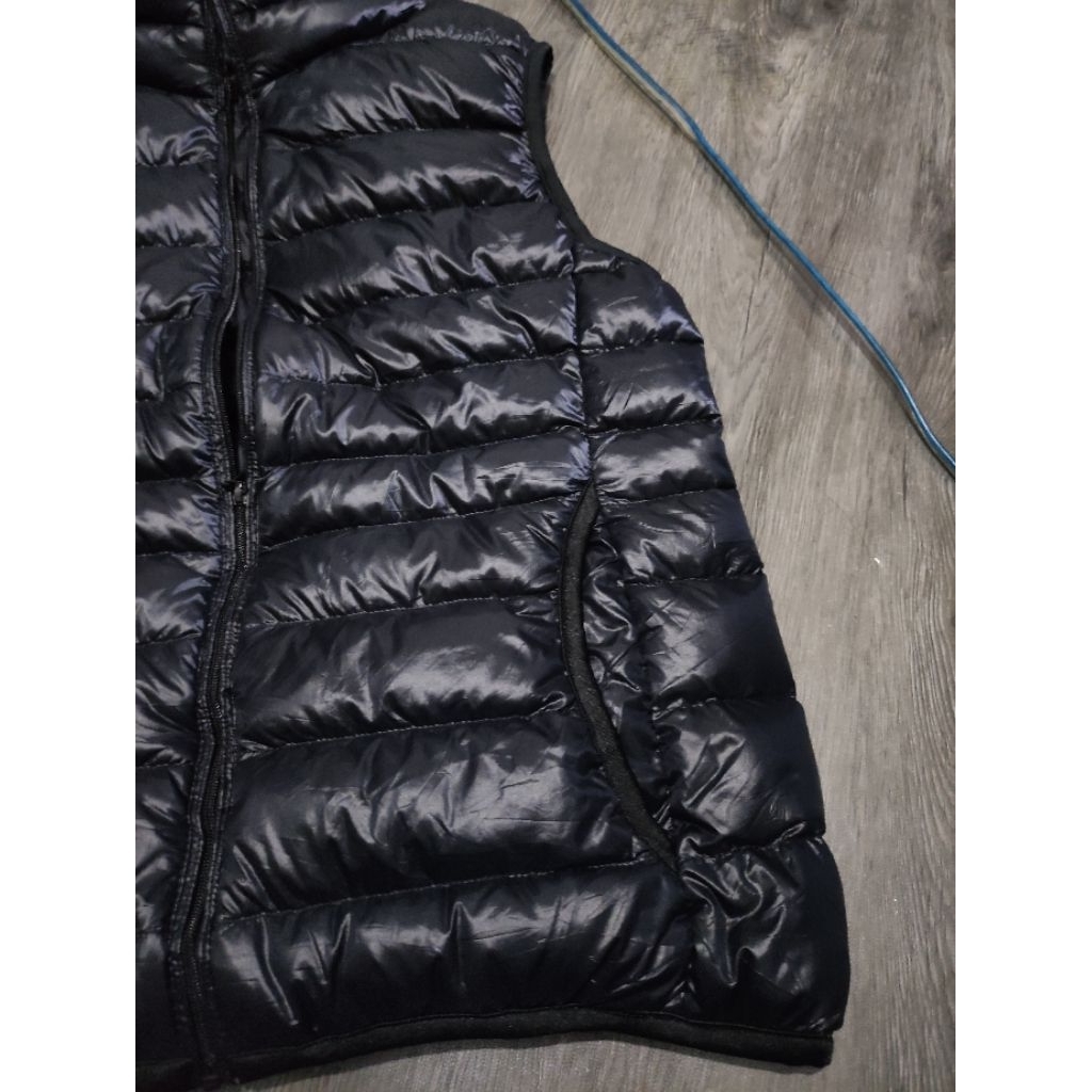 vest & bomber  uniqlo hitam