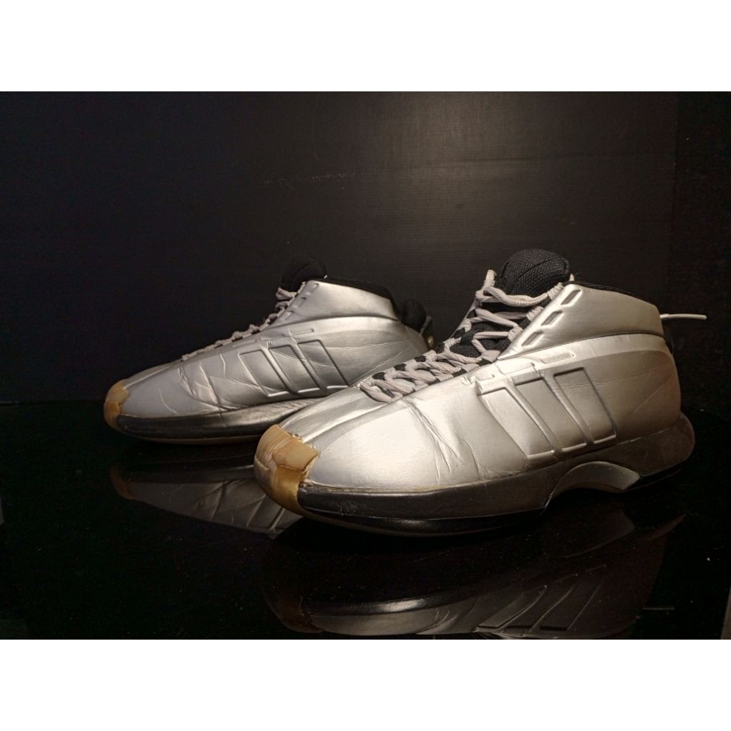 Sepatu Basket Adidas Kobe 1 Metallic silver sepatu basket adidas Kobe Bryant