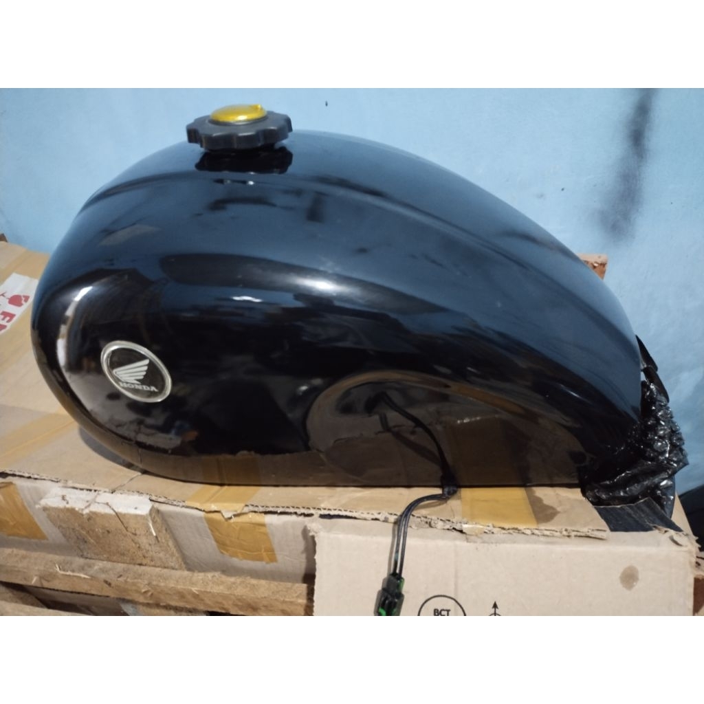 Tangki custom Kawasaki w175