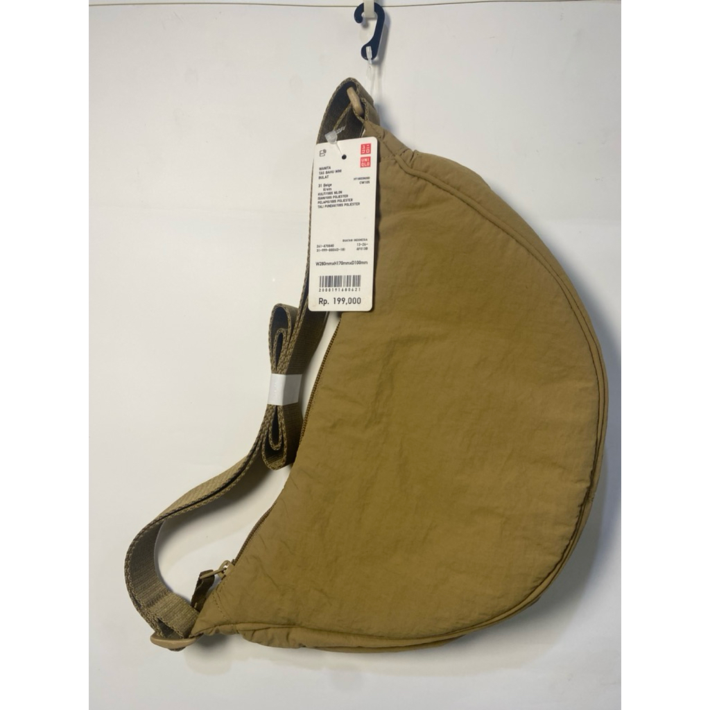 Tas Selempang / Tas Bahu Mini Bulat Uniqlo ORIGINAL New (BARU), Nylon Poliester Anti Air - Warna Bei
