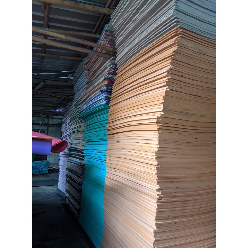 POTONGAN BUSA SPON EVA BUSA ATI TEBAL 2mm 80cm x 200cm SPON EVA BUSA SPON EVA LEMBARAN FOAM ART