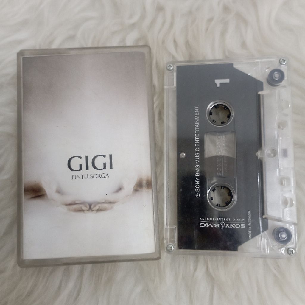 Kaset Pita Gigi Pintu Sorga