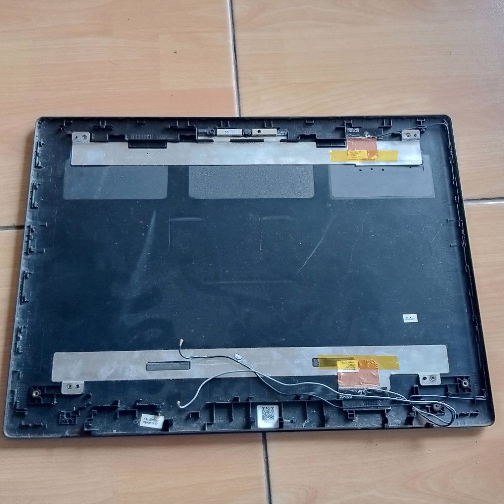 casing lcd lenovo ideapad 320,330