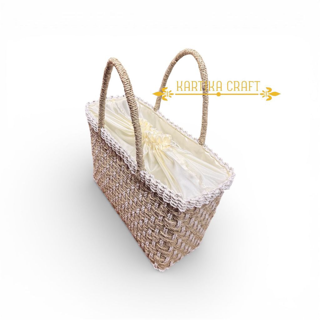 Tas Jinjing Anyaman Pandan Lilit Kombinasi