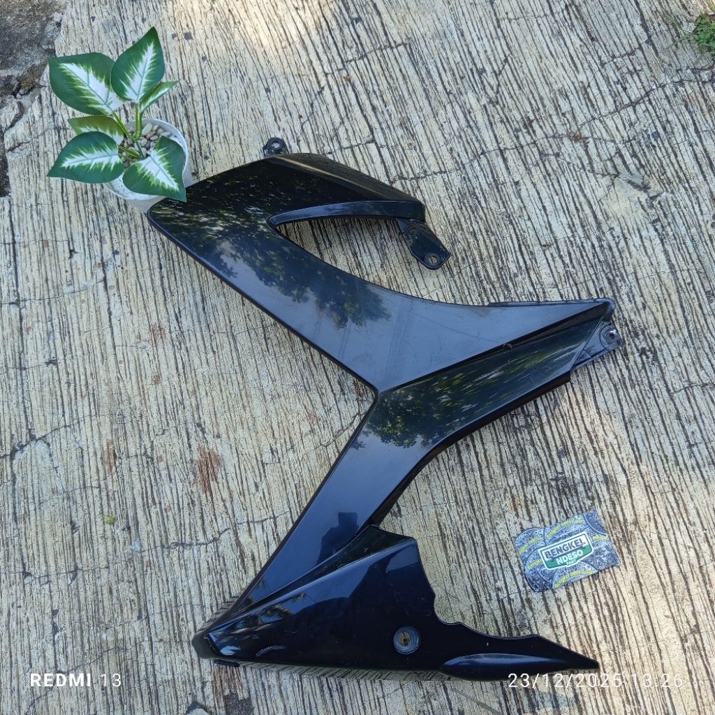 Sayap kiri suzuki satria fu fl ori seken