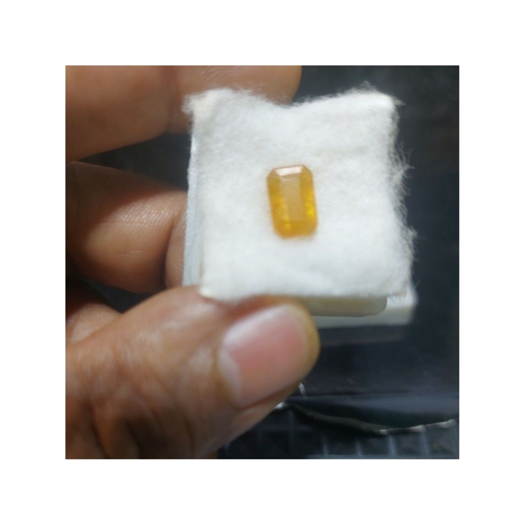Natural Yellow safir / Yakud