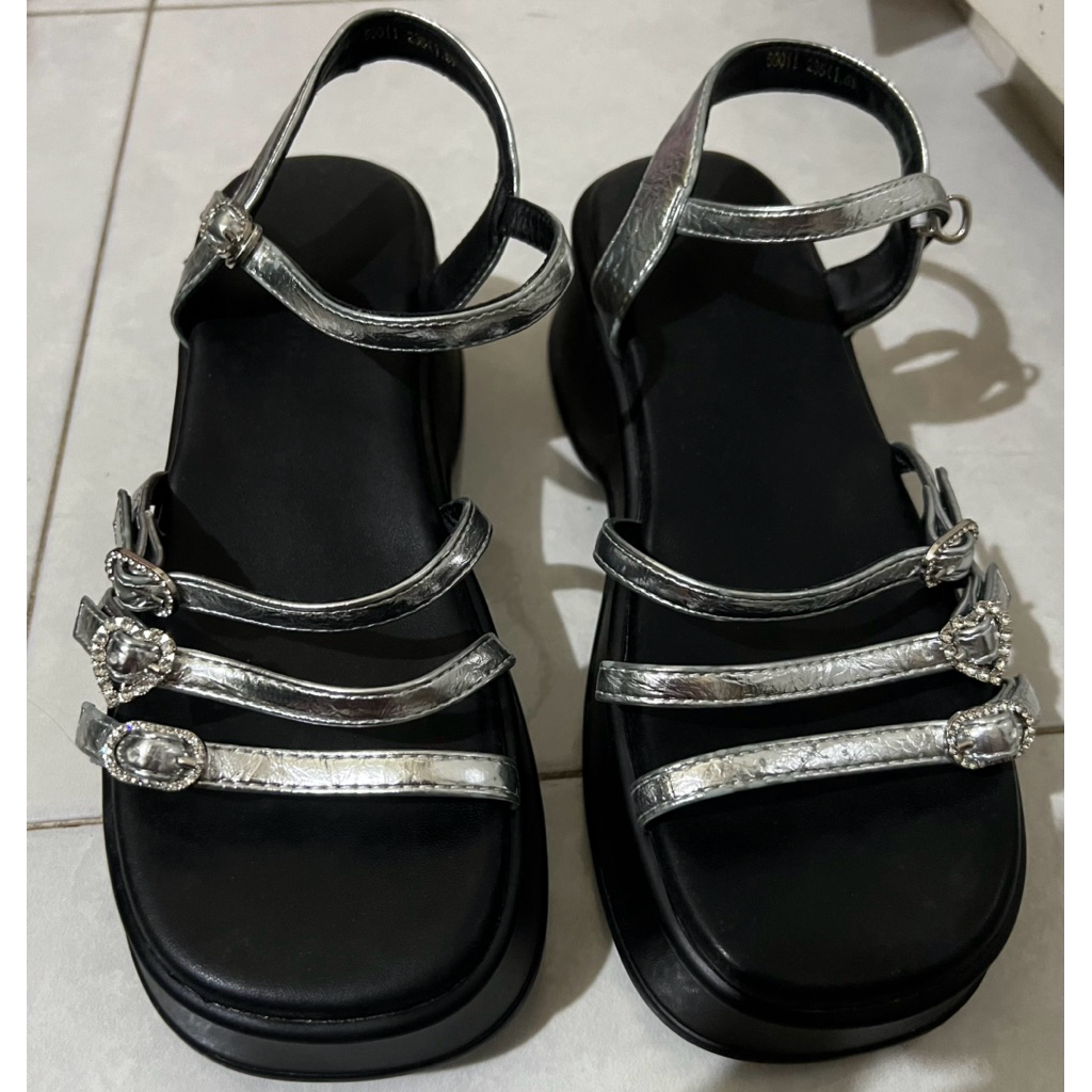 Sandal Wedges preloved