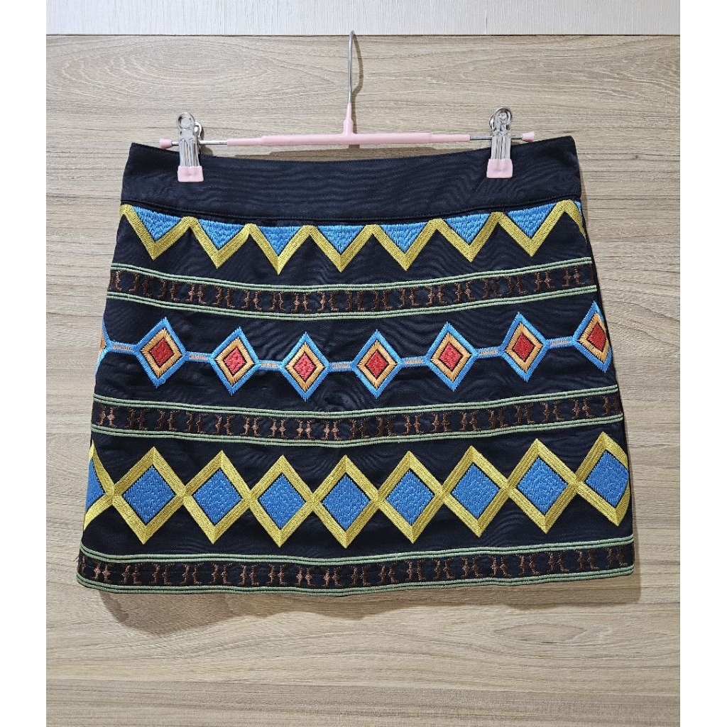 Rok Hitam/Skort Keren (preloved)