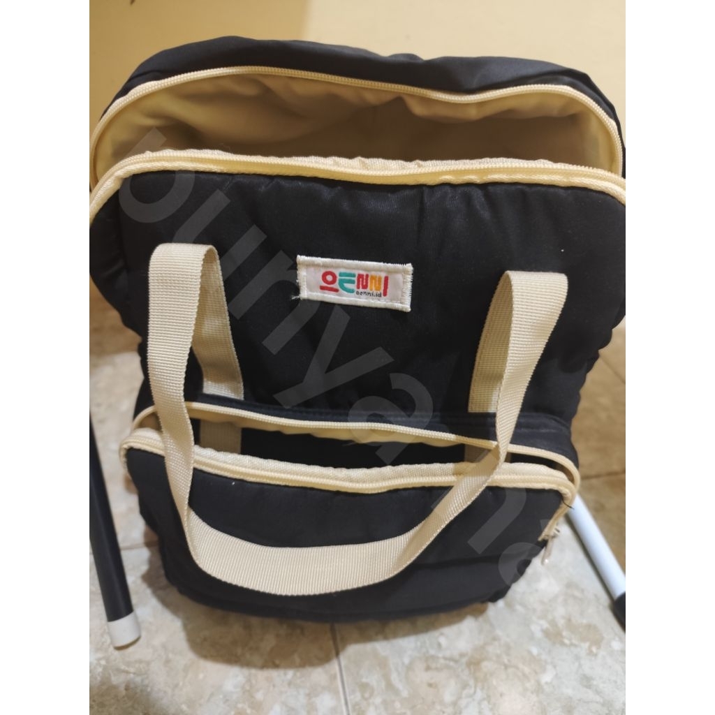 PRELOVED puffy backpack/tas ransel (sekolah/perlengkapan bayi/dll) eonni.id warna hitam *BACA DESKRI