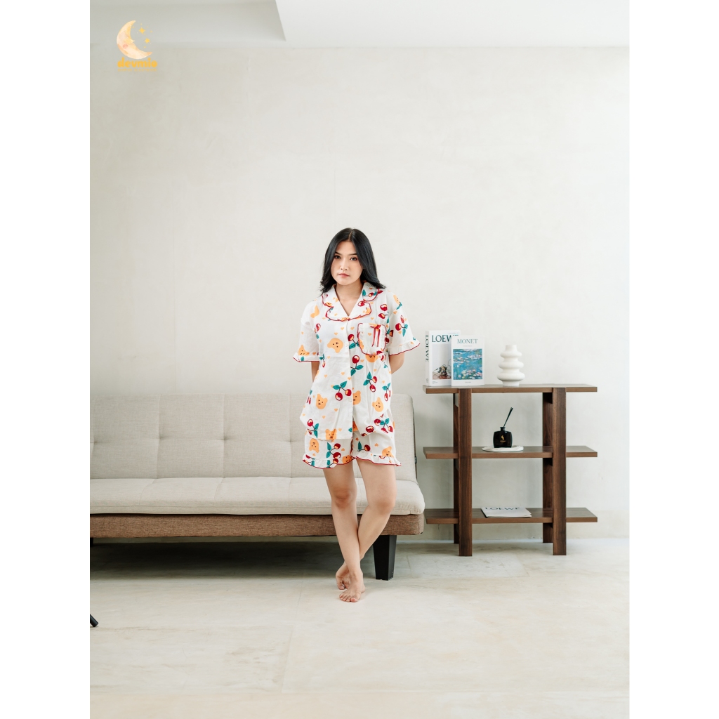 Devmio Baju Tidur Wanita Dewasa 6155 Bahan Katun Premium Adem Warna Putih Baju Pendek & Celana Pende