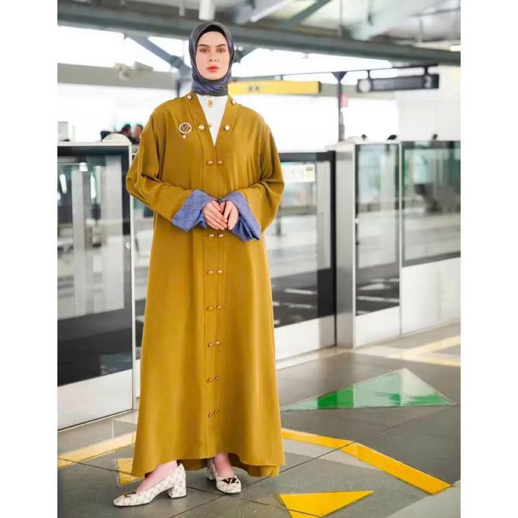 VZ Monogram Quintessential Abaya Preloved