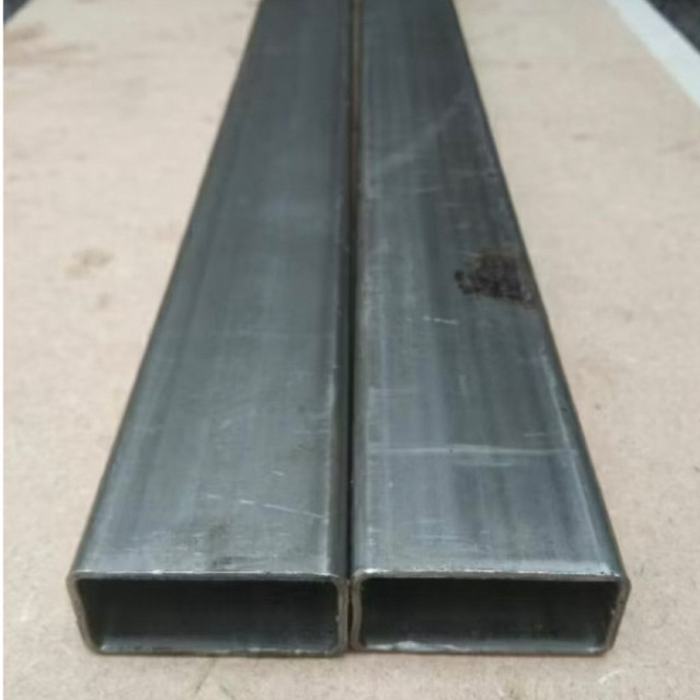 Pipa Besi Kotak / Hollow 40 mm x 20 mm