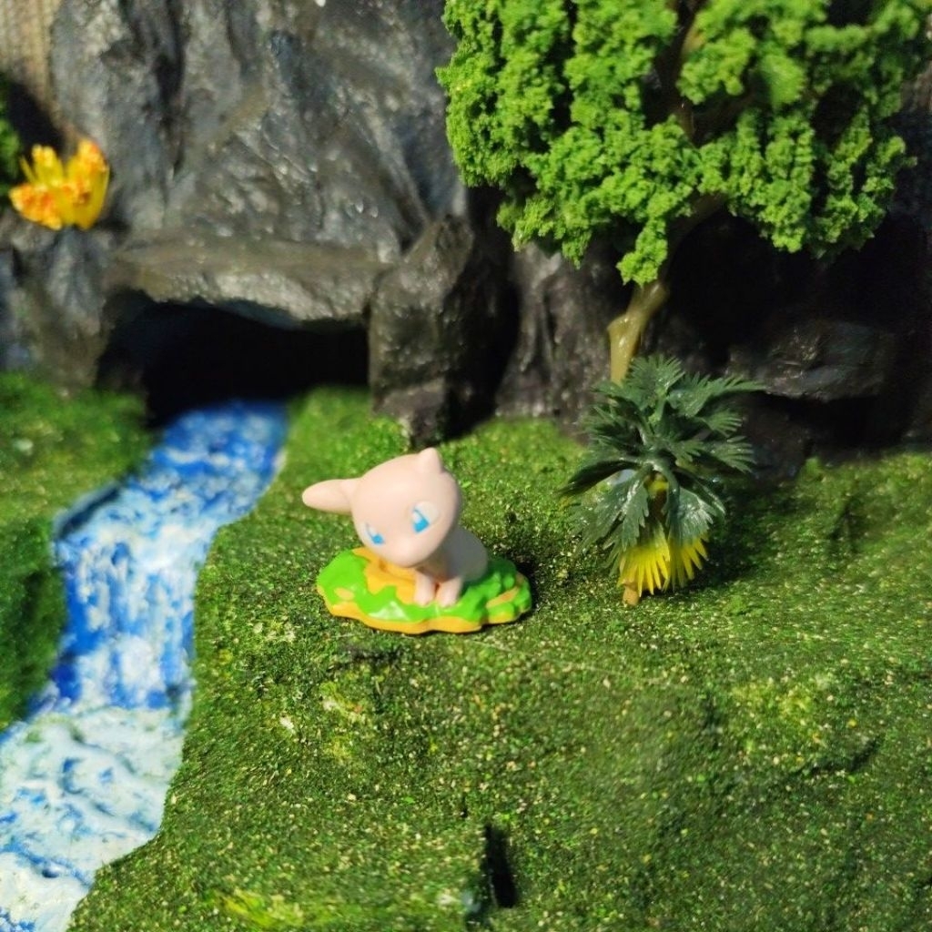 pokemon figure - Mew - bandai