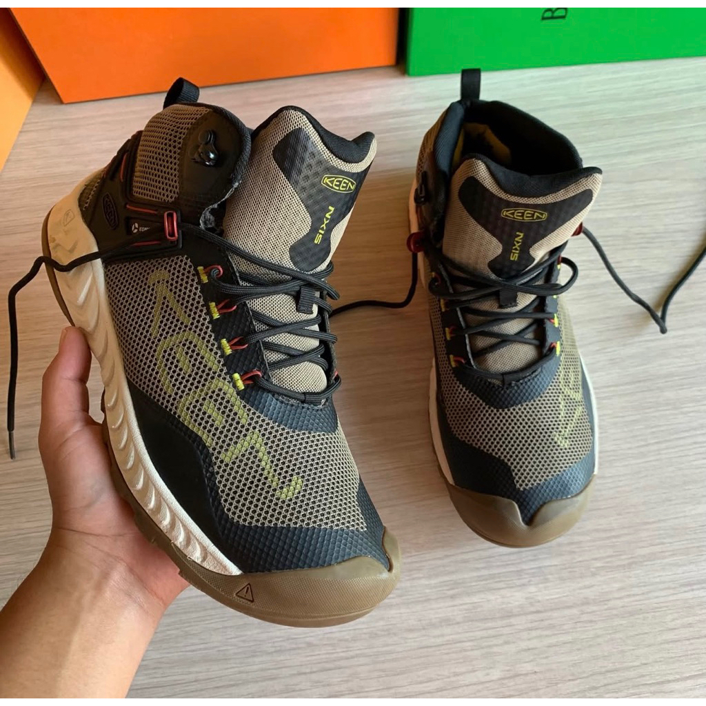 Keen NXIS Evi Mid Wp outdoor shoes size 42