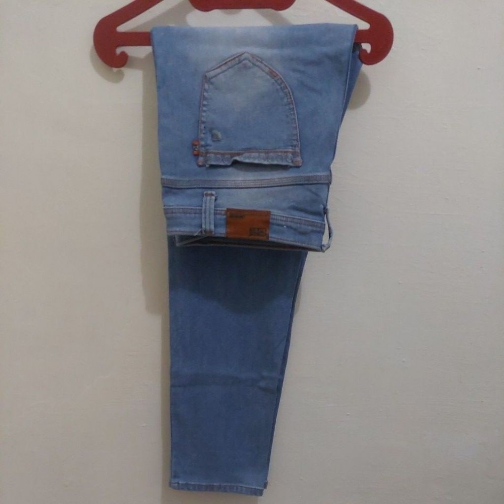 jeans panjang wanita no.36 - DE