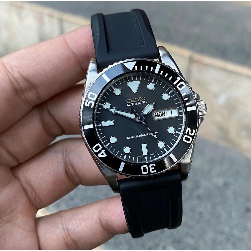 SEIKO SKX023