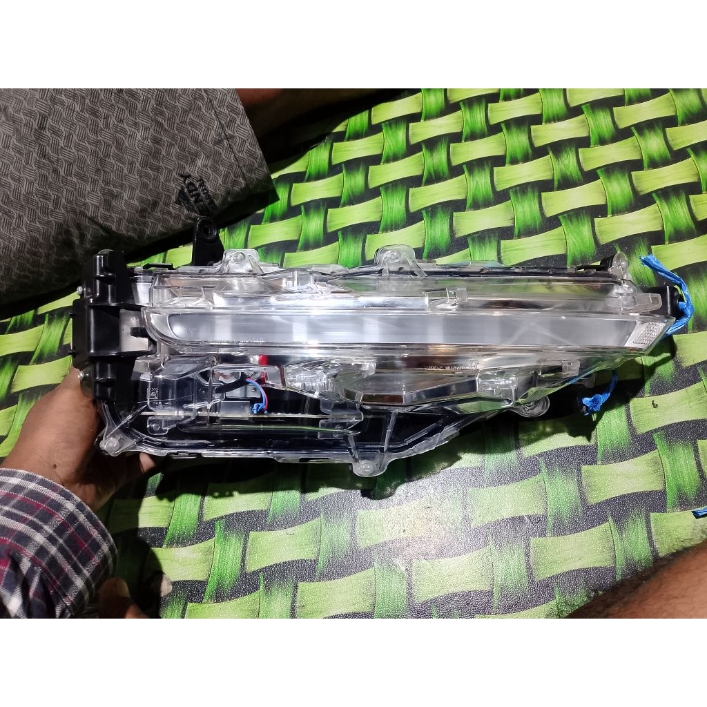 DRL fortuner VRZ GR original