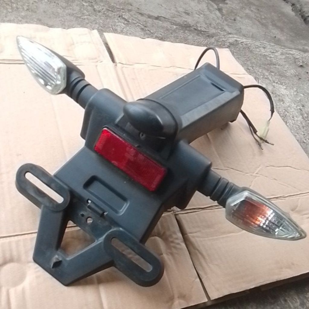 Spakbor Spakbor Belakang YAMAHA R 15 V3 R15 Original