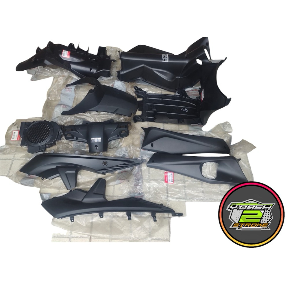 cover body bodi kasar fullset Vario 110 old cw karbu original AHM