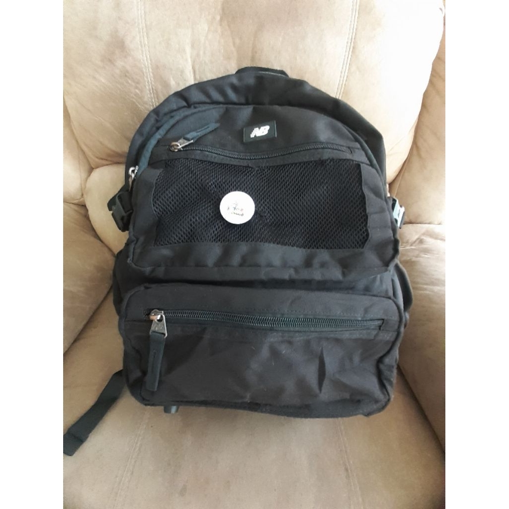 Tas Ransel Unisex Ori " NB NEW BALANCE ' ( Size 30 × 38 ) Preloved Second Branded