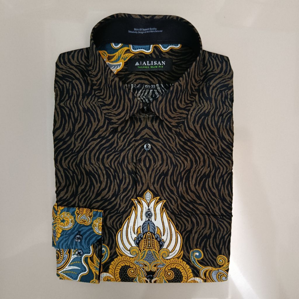 LENGAN PANJANG Alisan Batik Pria Motif Leopard Hitam Slimfit