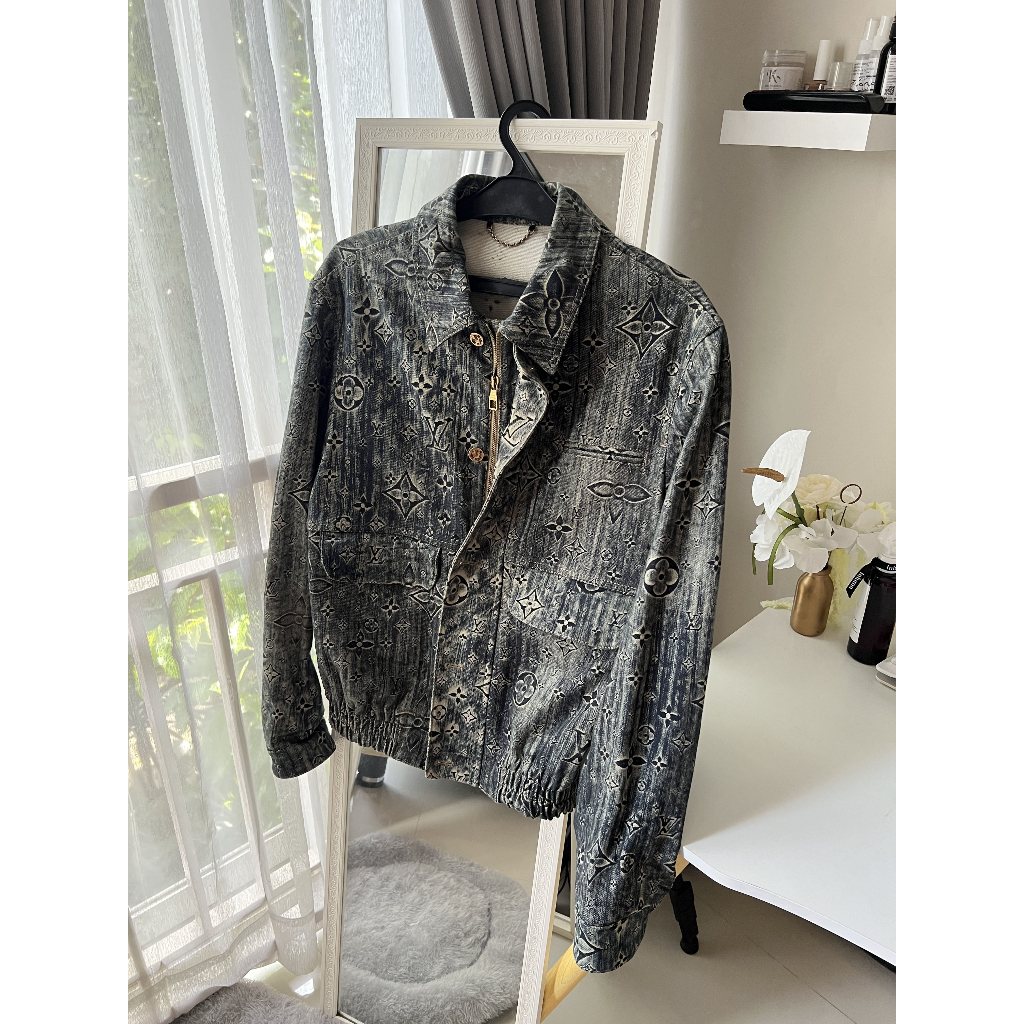 Louis Vuitton 1AATFW Monogram Tailored Denim Jacket Size 48 - Authentic Rare