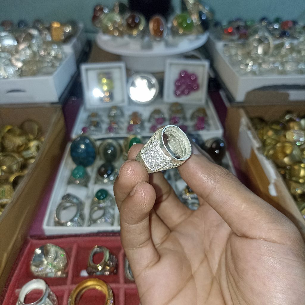 RING/EMBAN/IKETAN/CINCIN BATU AKIK DAN PERMATA DIMENSI KANTORAN FULL ZIRCON MEWAH BAHAN ALPAKA SUPER