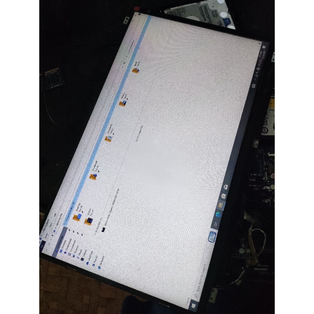 LCD Laptop 15.6 inch FullHD 30pin bekas untuk Lenovo y50-70 like new