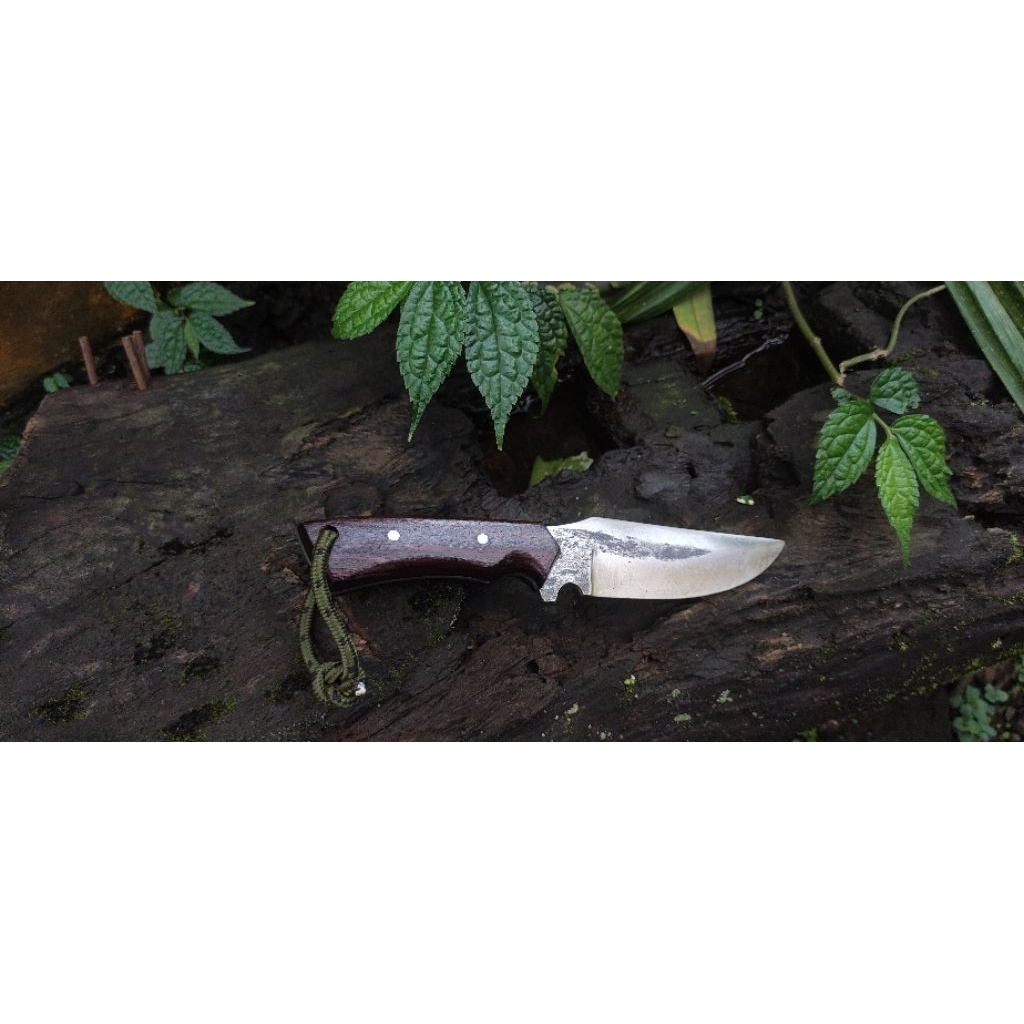 Pisau Bushcraft Full Tank