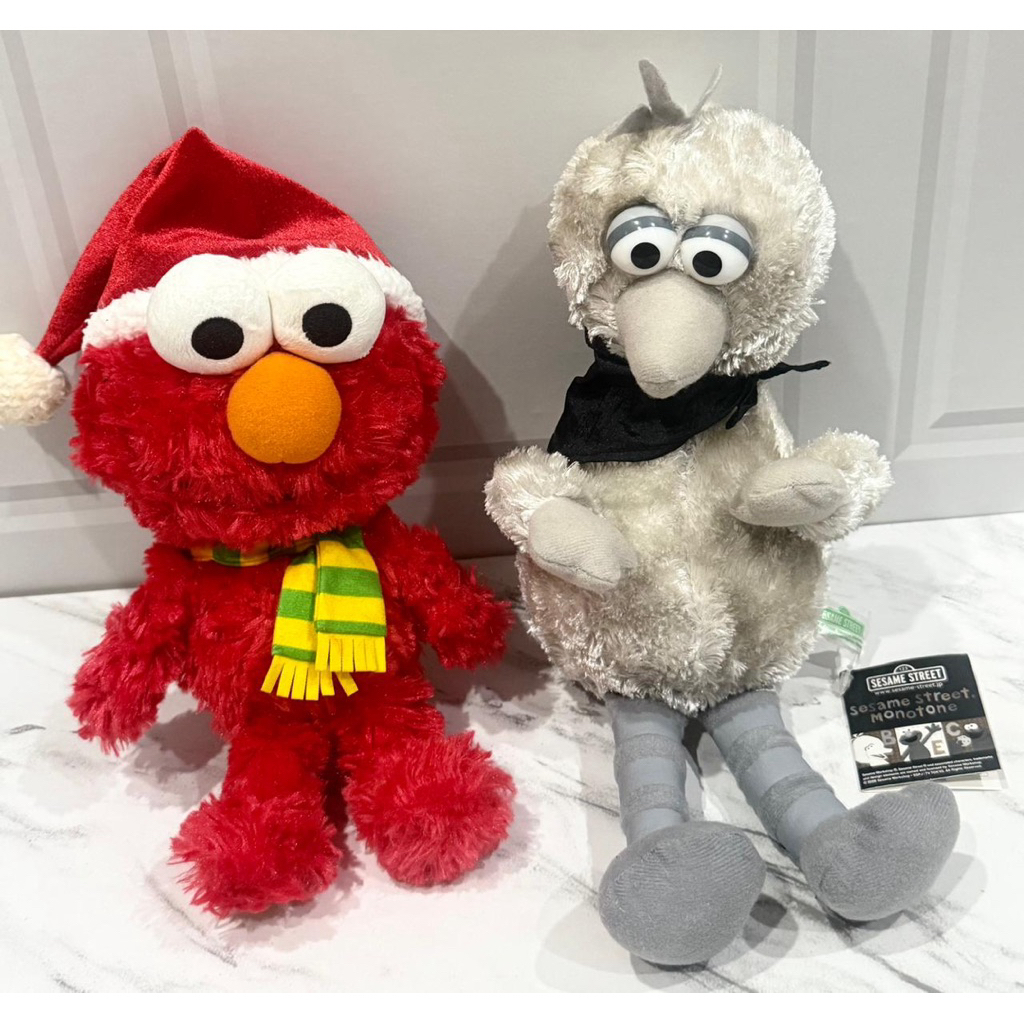 Boneka Plushie Elmo Christmas Sesame Street Universal Studios Japan (USJ) & Big Bird Monotone Sesame