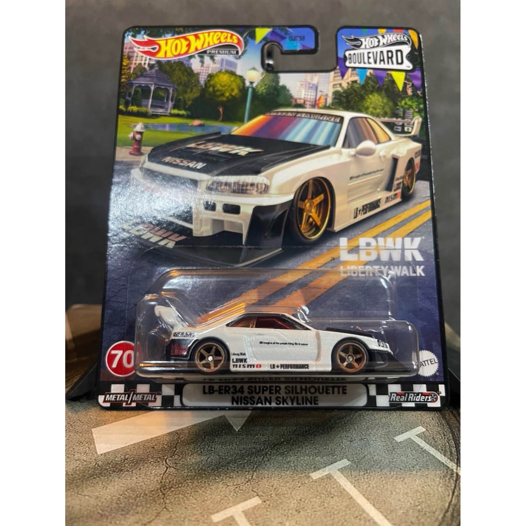 Hot Wheels Premium Nissan Skyline R34 LBWK