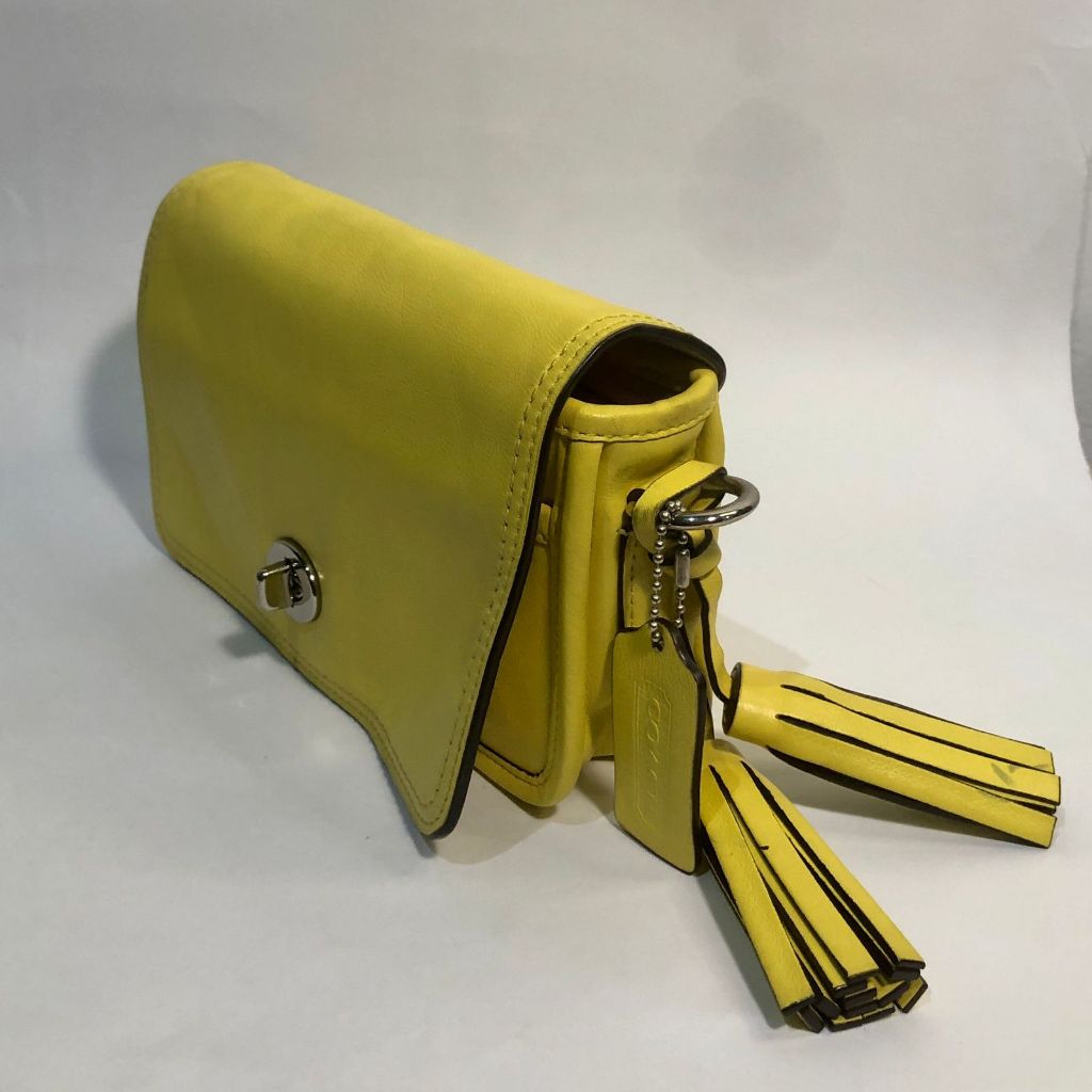 Coach Vintage Crossbody Legacy Penny Warna Kuning Kulit Tunggal Kultung Turnlock Kulit Asli
