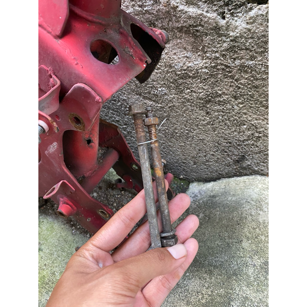 Baut Mesin ke rangka CSeries Baut mesin ke rangka supra fit Legenda Grand baut mesin ke rangka Grand