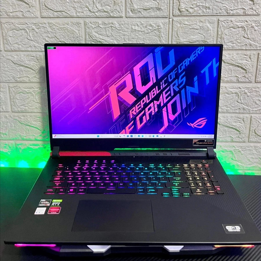 ASUS ROG STRIX G17 G713QM RYZEN 7 5800H | RTX 3060 16GB 512GB FHD 144HZ IPS