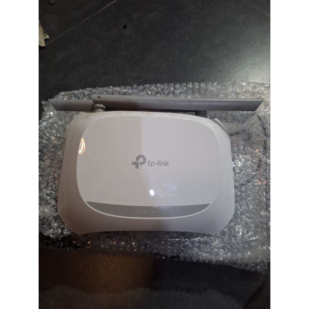 Router TP-LINK WR840N bekas kondisi normal