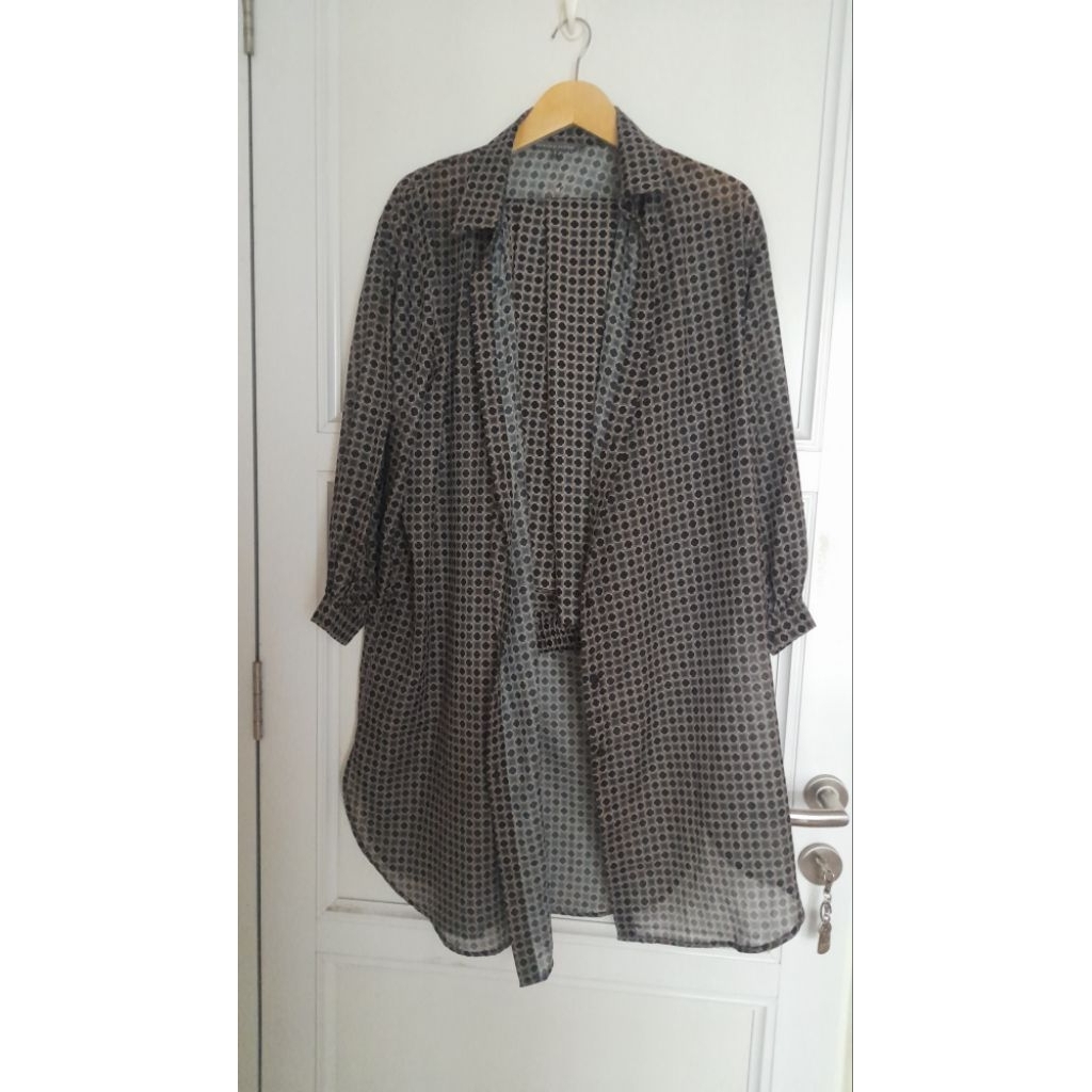 Benang jarum into the garden rare item one set Preloved