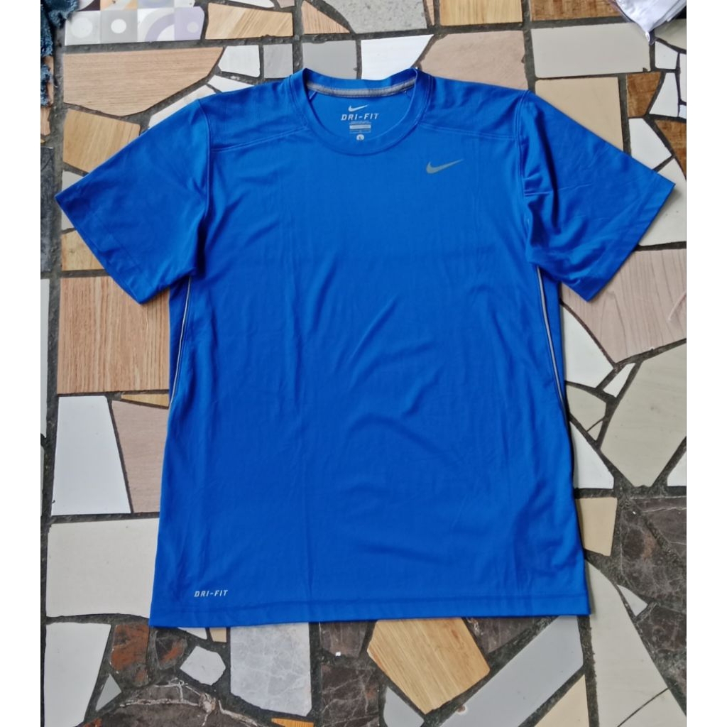 nike running dryfit jersey